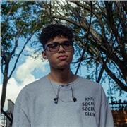 Profesor y Estudiante Filosofía con enseñanzas a adolescentes y jóvenes adultos!